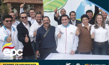 Cerramos exitosamente el año con más vehículos compactadores y beneficiando a 50 acueductos veredales para el fortalecimiento técnico e institucional.