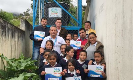 Agua Vida y Saber en Junín.