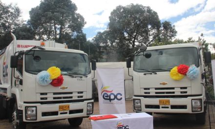 Más carros compactadores para municipios de Cundinamarca