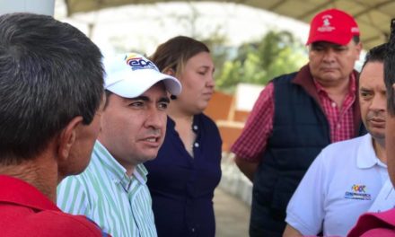 Se adelanta mesa de trabajo en el municipio de Une. ‬