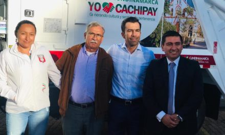 Modernizamos a 2 municipios de Cundinamarca con nuevos vehículos compactadores invirtiendo más de 750 millones de pesos.