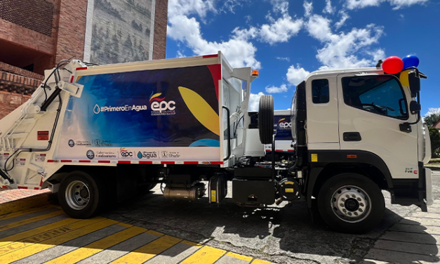 EPC y el municipio de Útica modernizan la gestión de residuos con la adquisición de un vehículo compactador